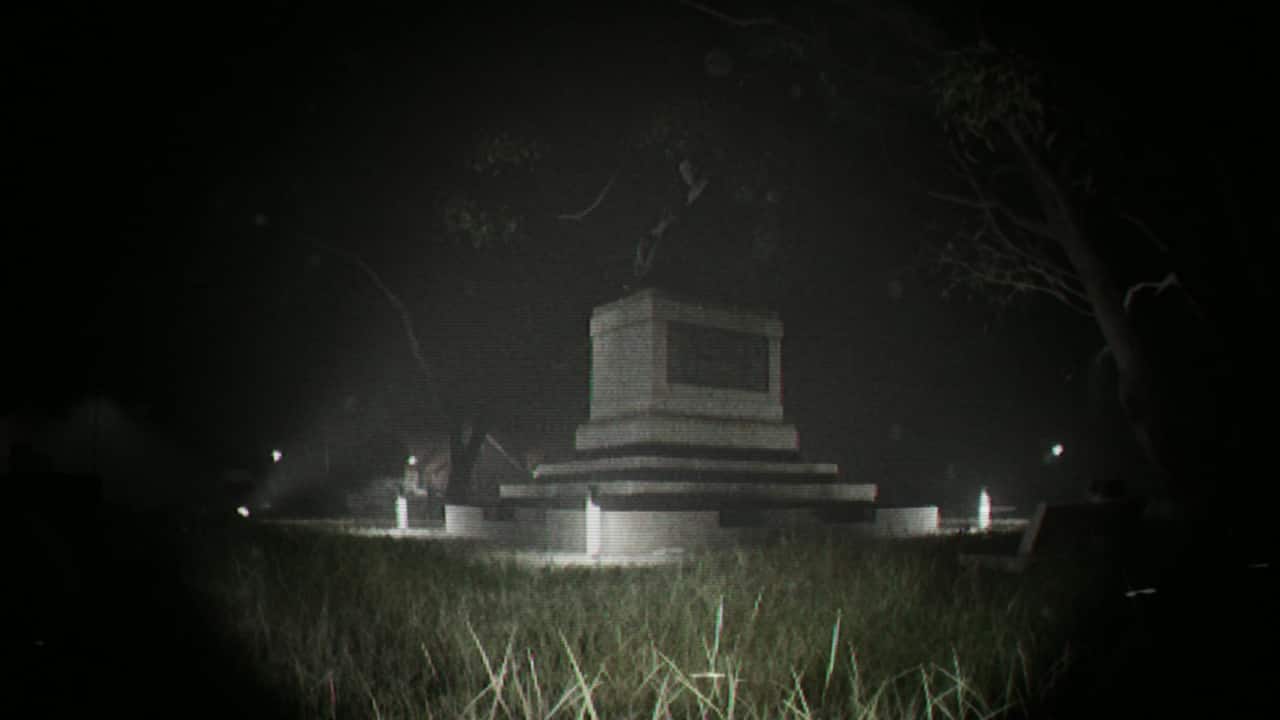 Carousel slide 6