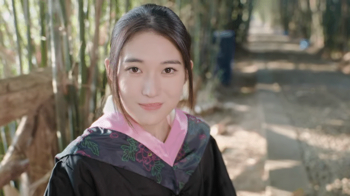 - Lin Chuchu: Your promised bride from the mountains, the gentlest and kindest girl you’ll ever meet.